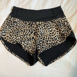 Outdoor voices shorts!